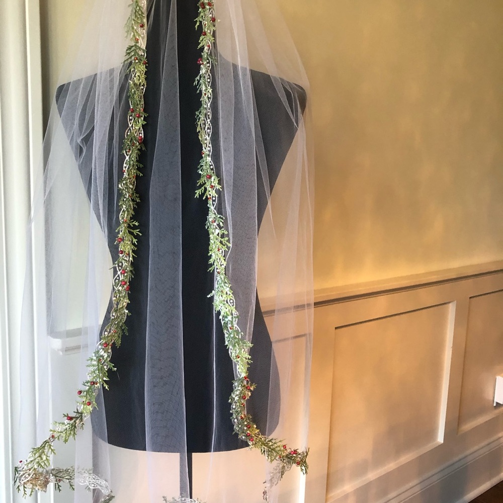 🌲 Christmas Wedding Veil 🎄